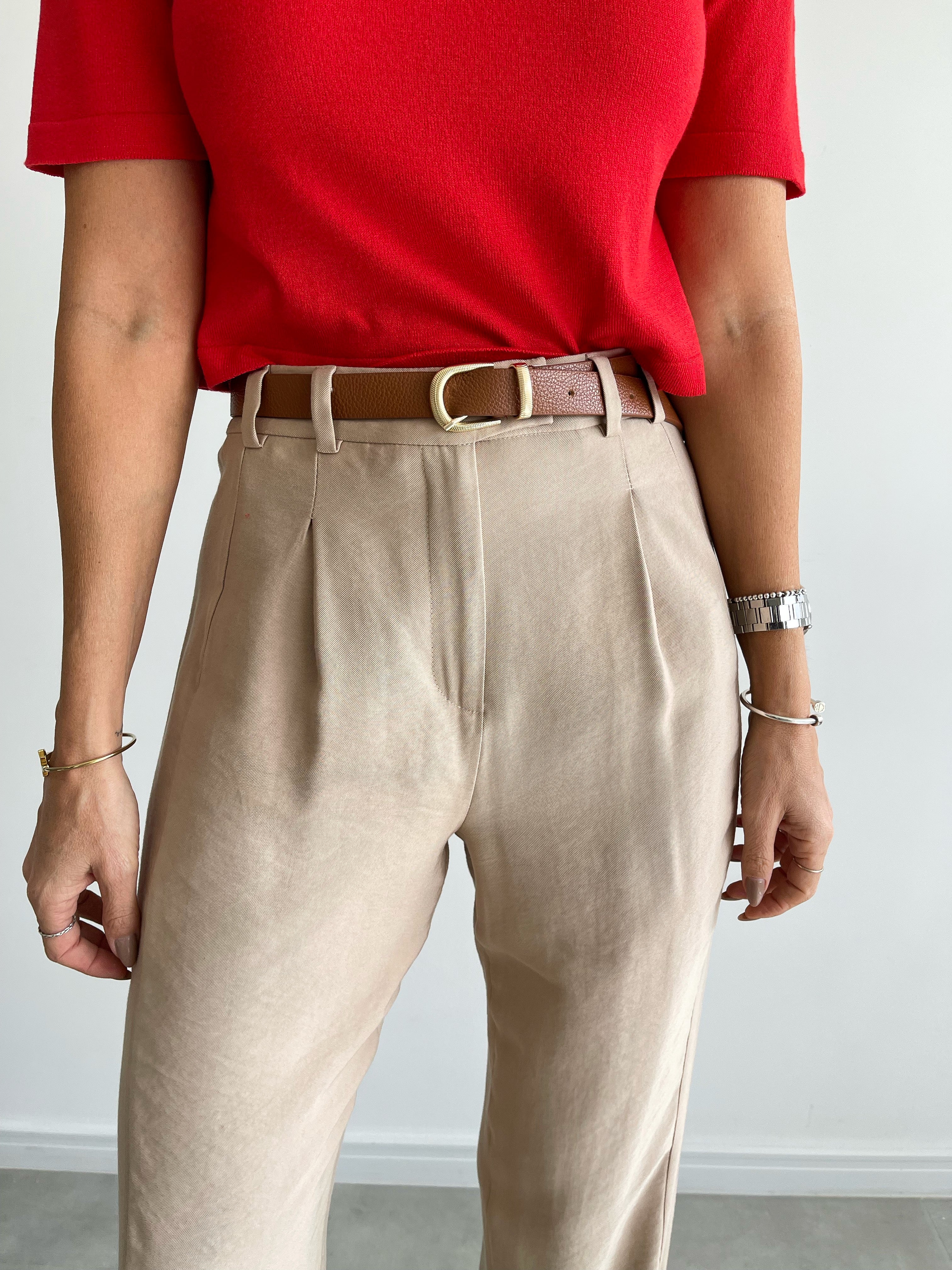 Cinto em Couro Fivela Trabalhada