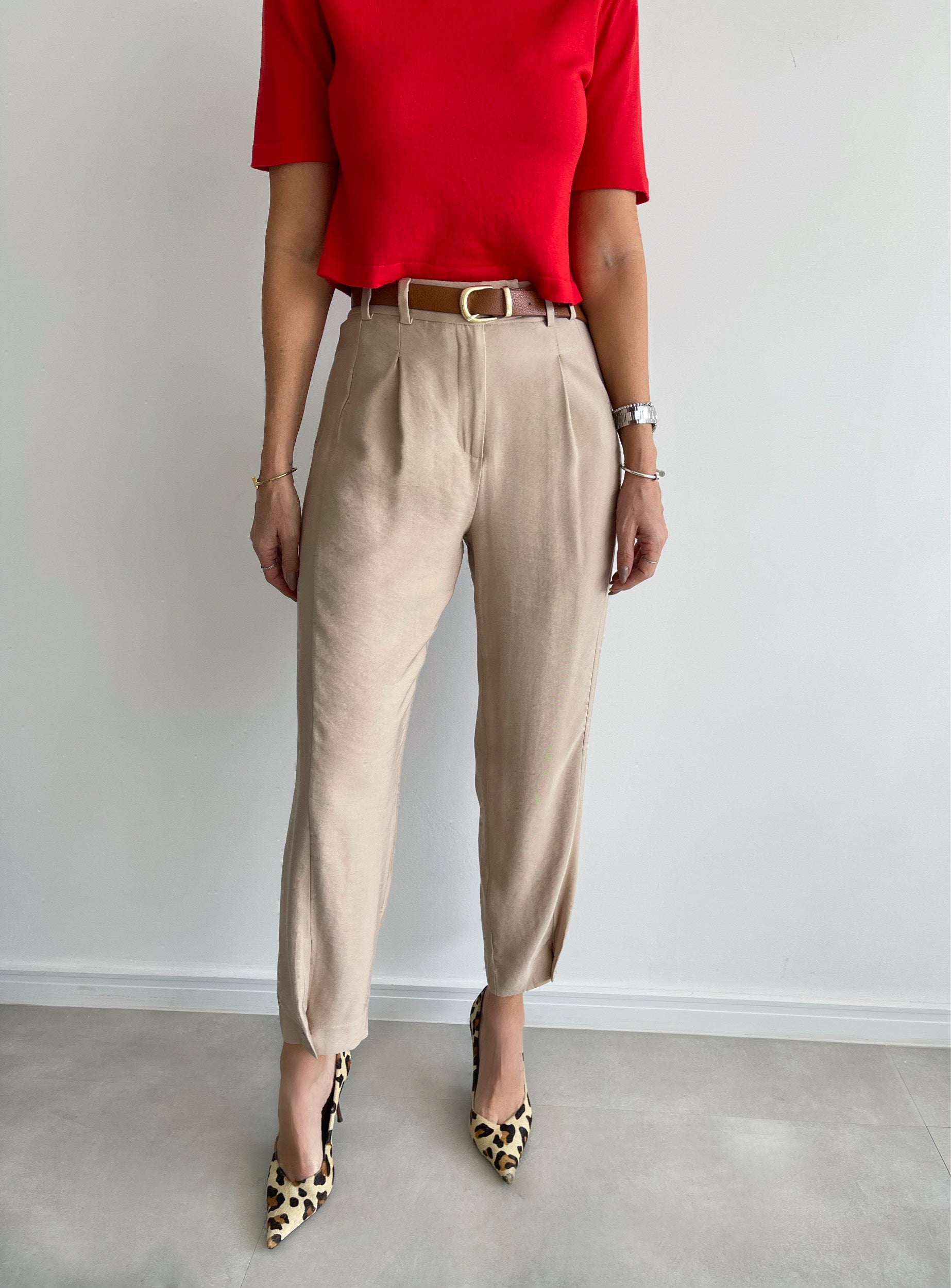 Cinto em Couro Fivela Trabalhada