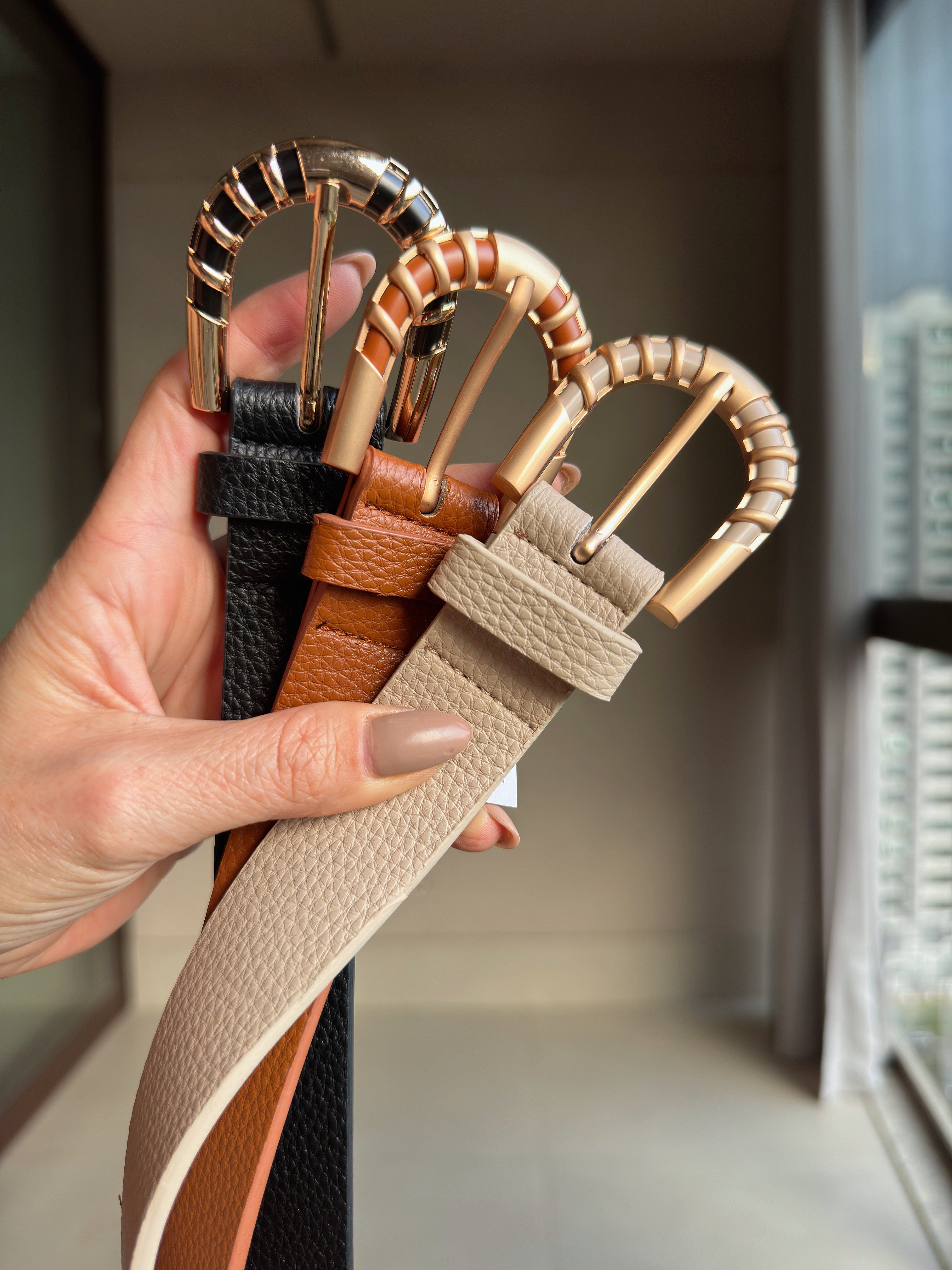 Cinto Fivela Detalhada