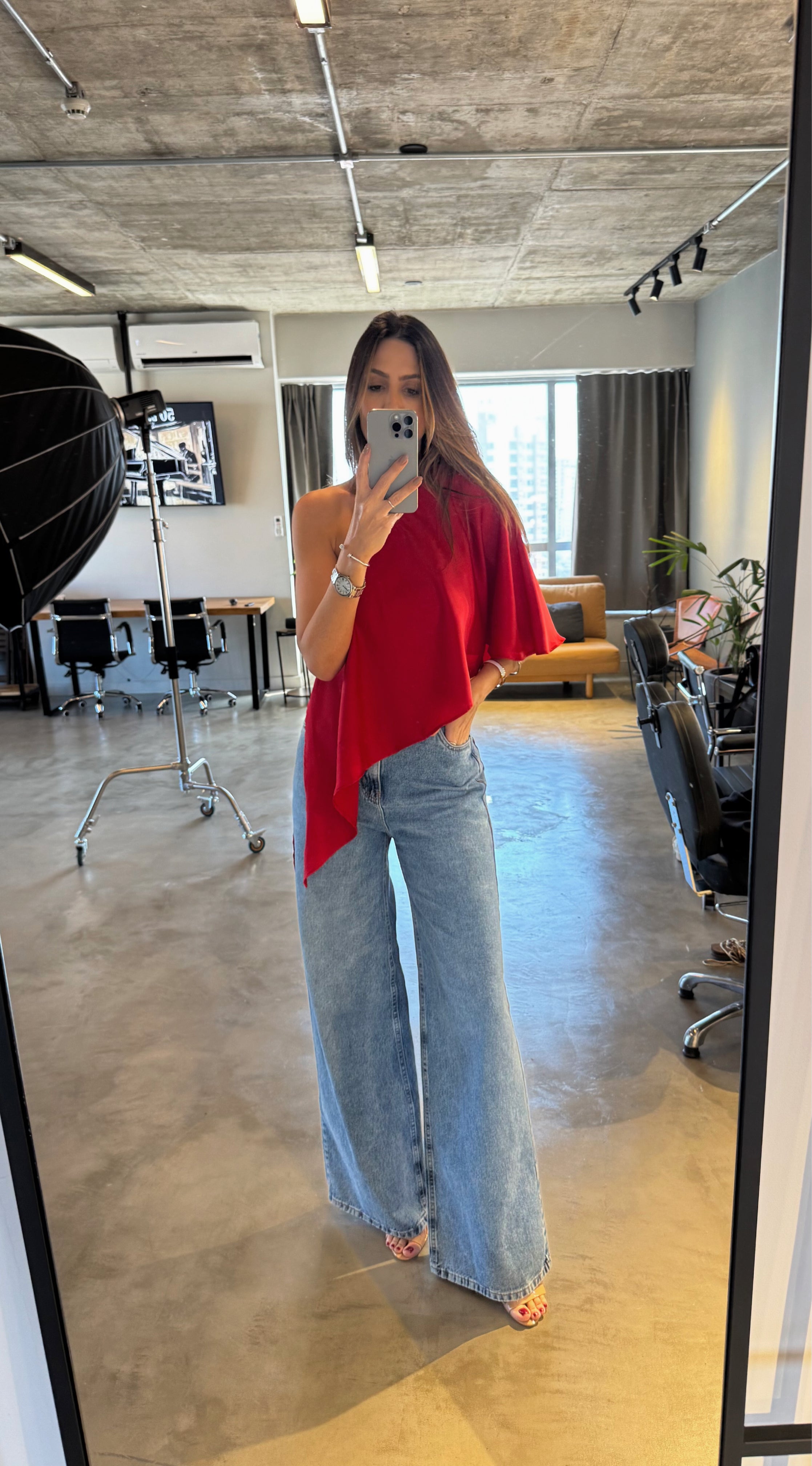 Blusa Cetim um Ombro