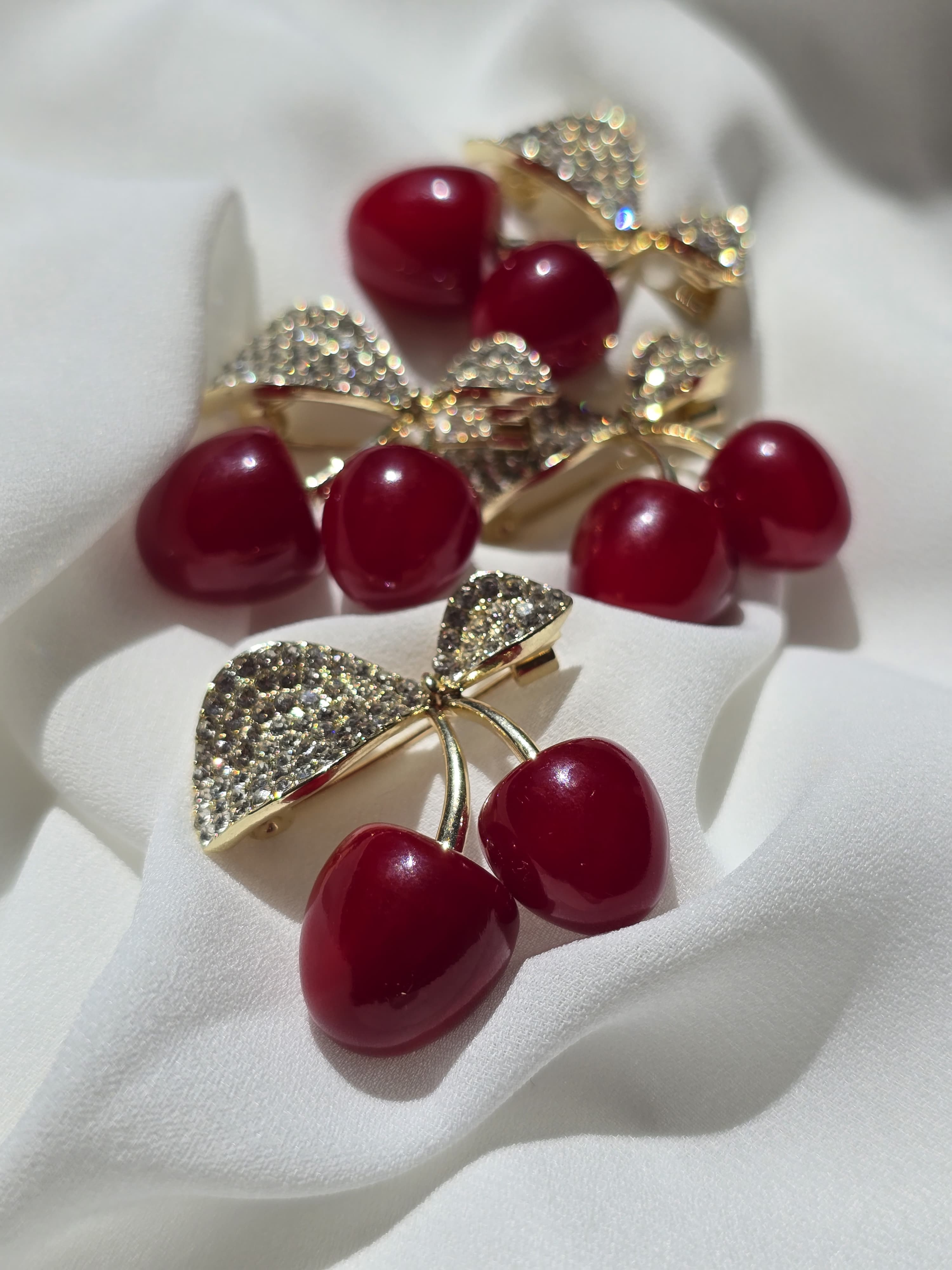 Broche Cereja