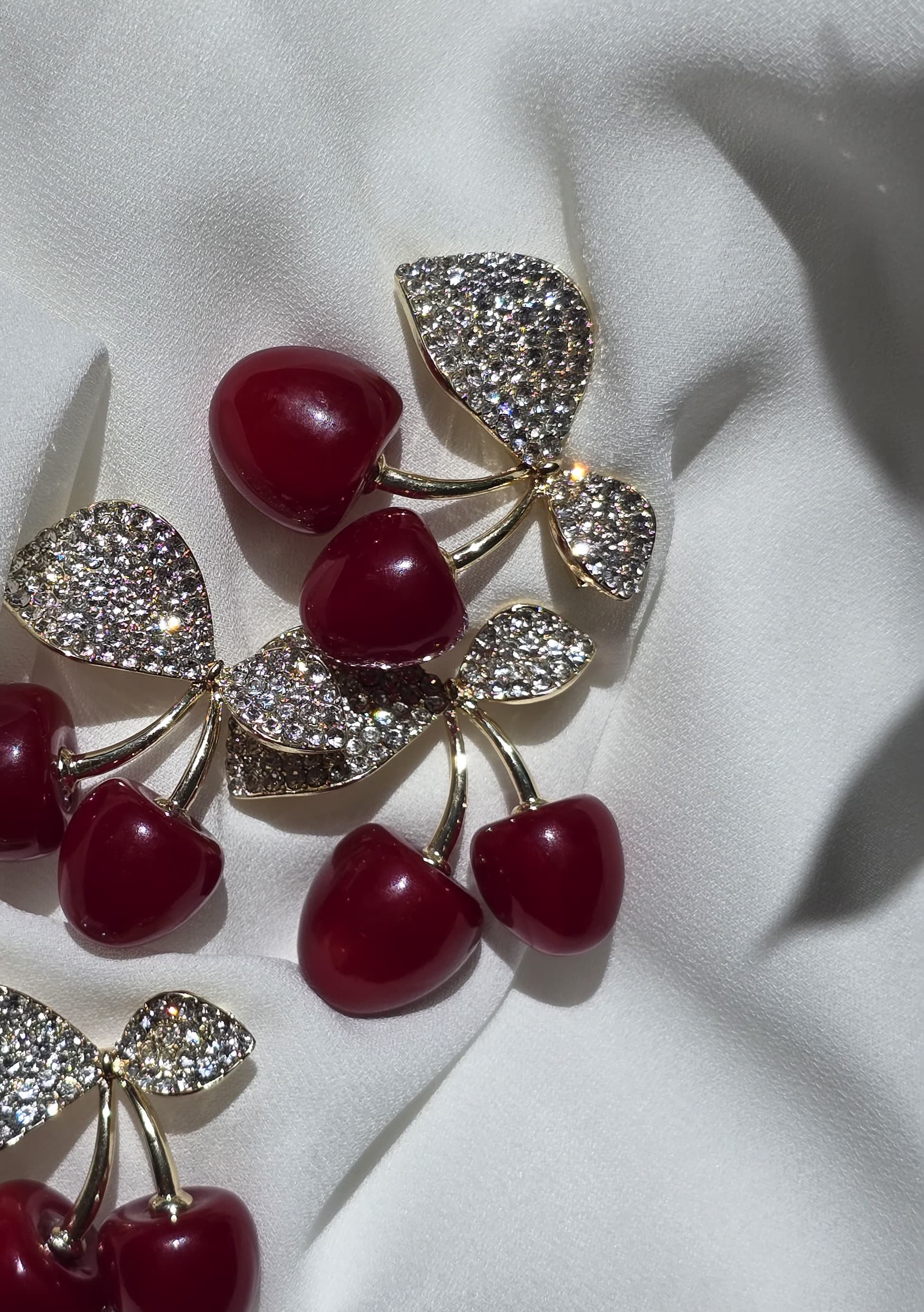 Broche Cereja