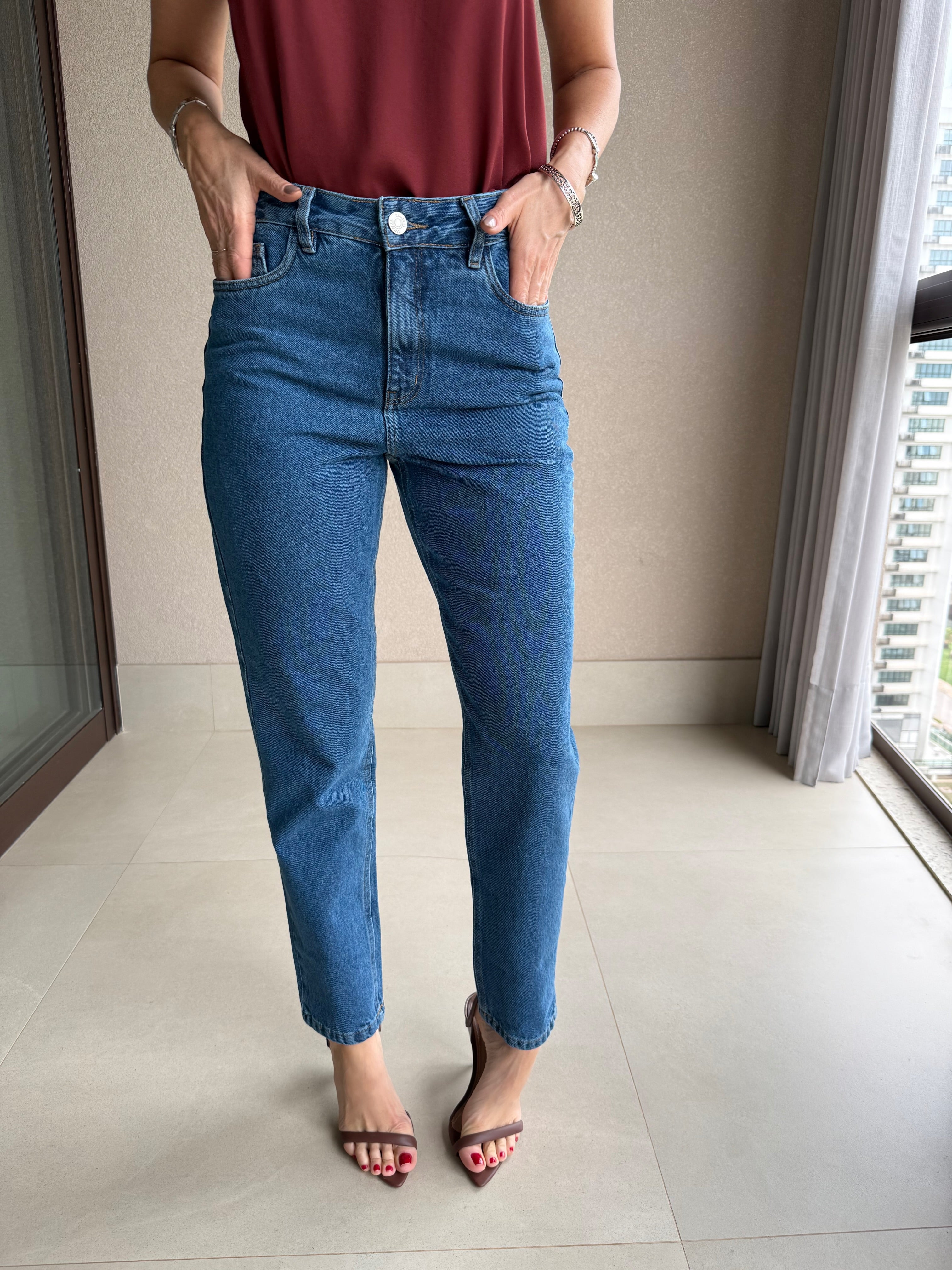 Calça Mom Jeans Naomi