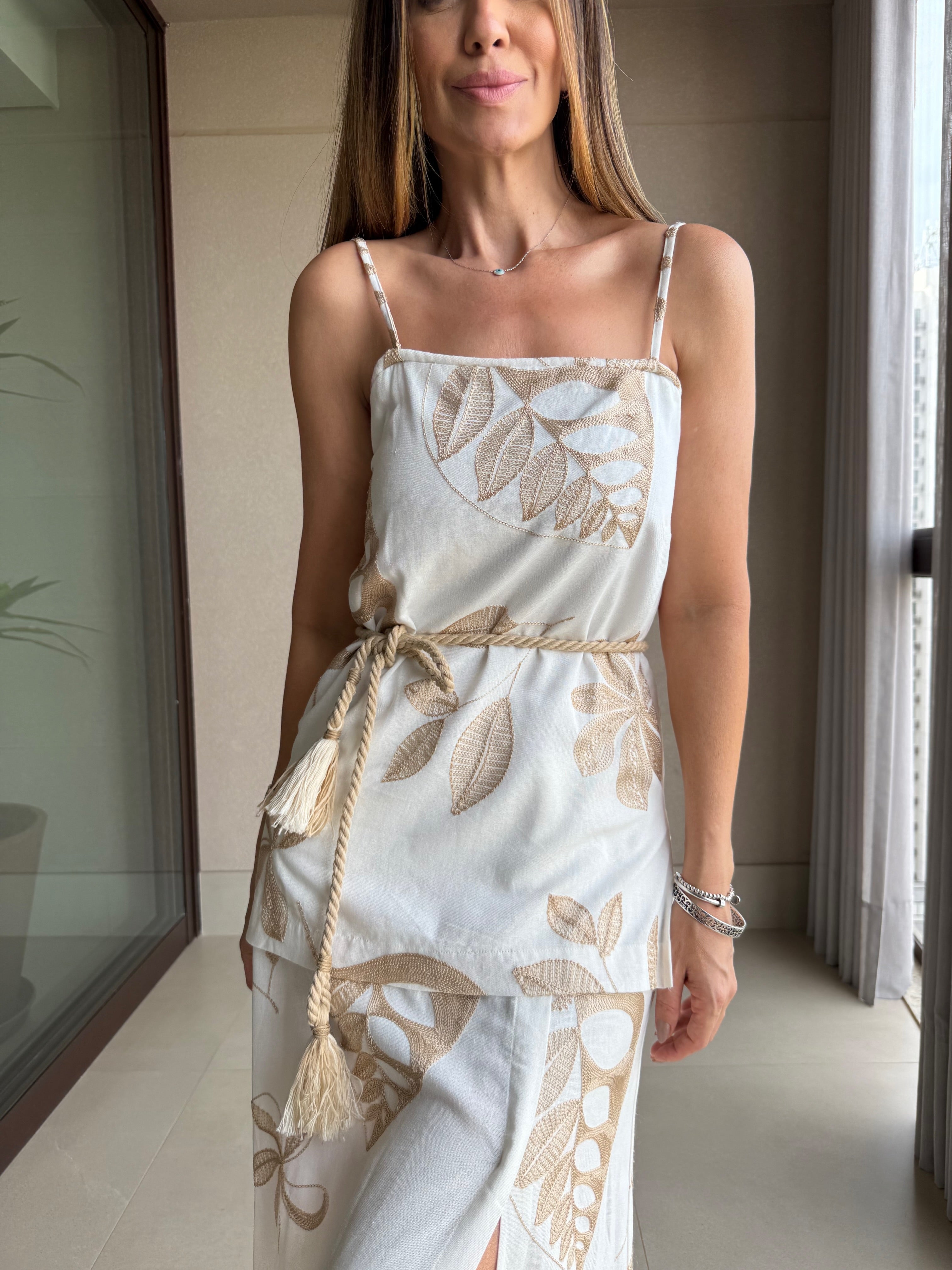 Vestido Bordado Natália