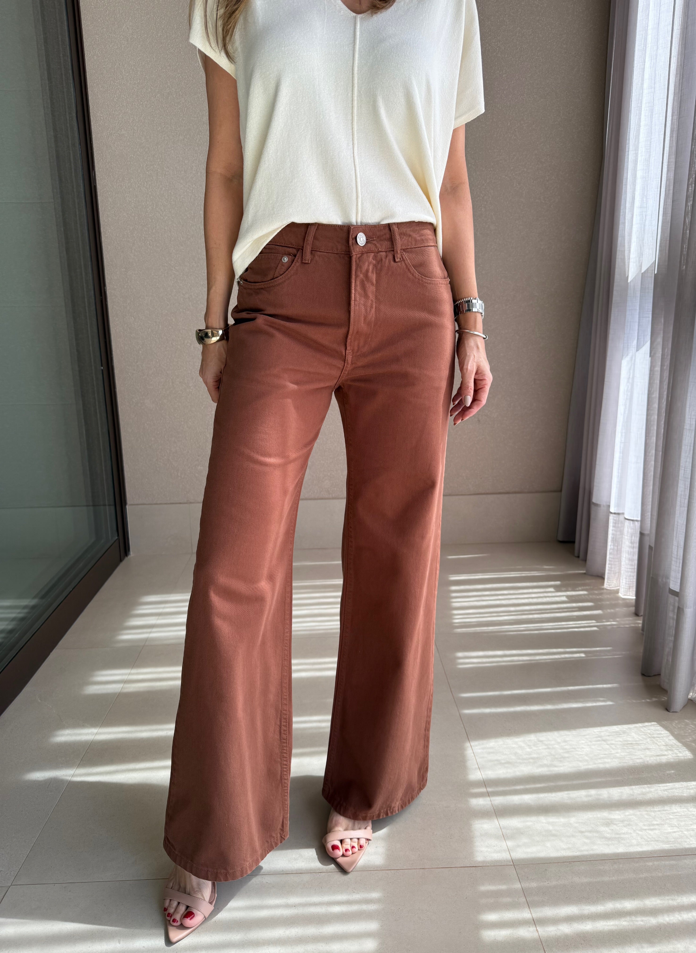 Calça Wide Leg Sarja Marrom