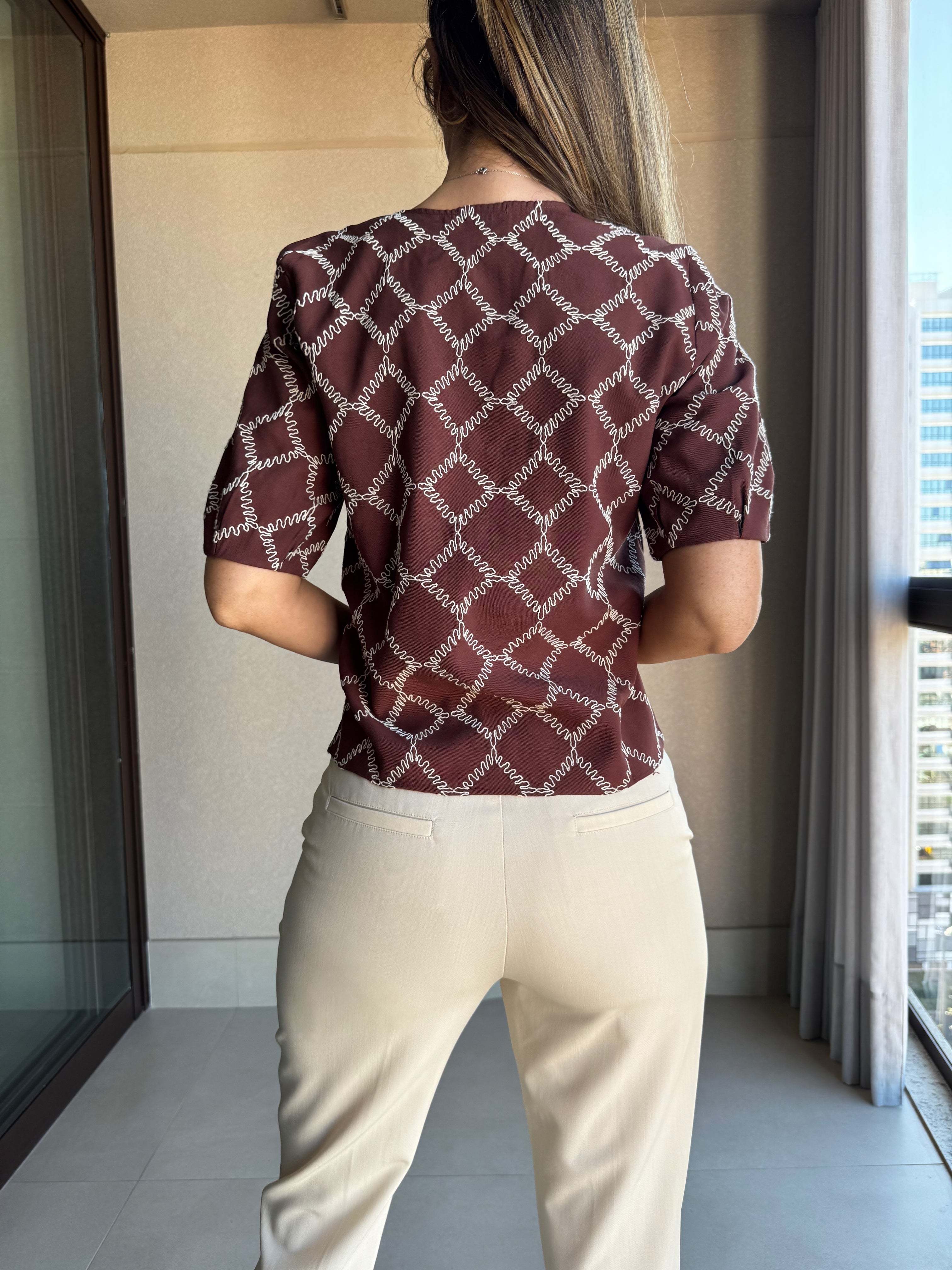 Blusa Bordada Sevilha