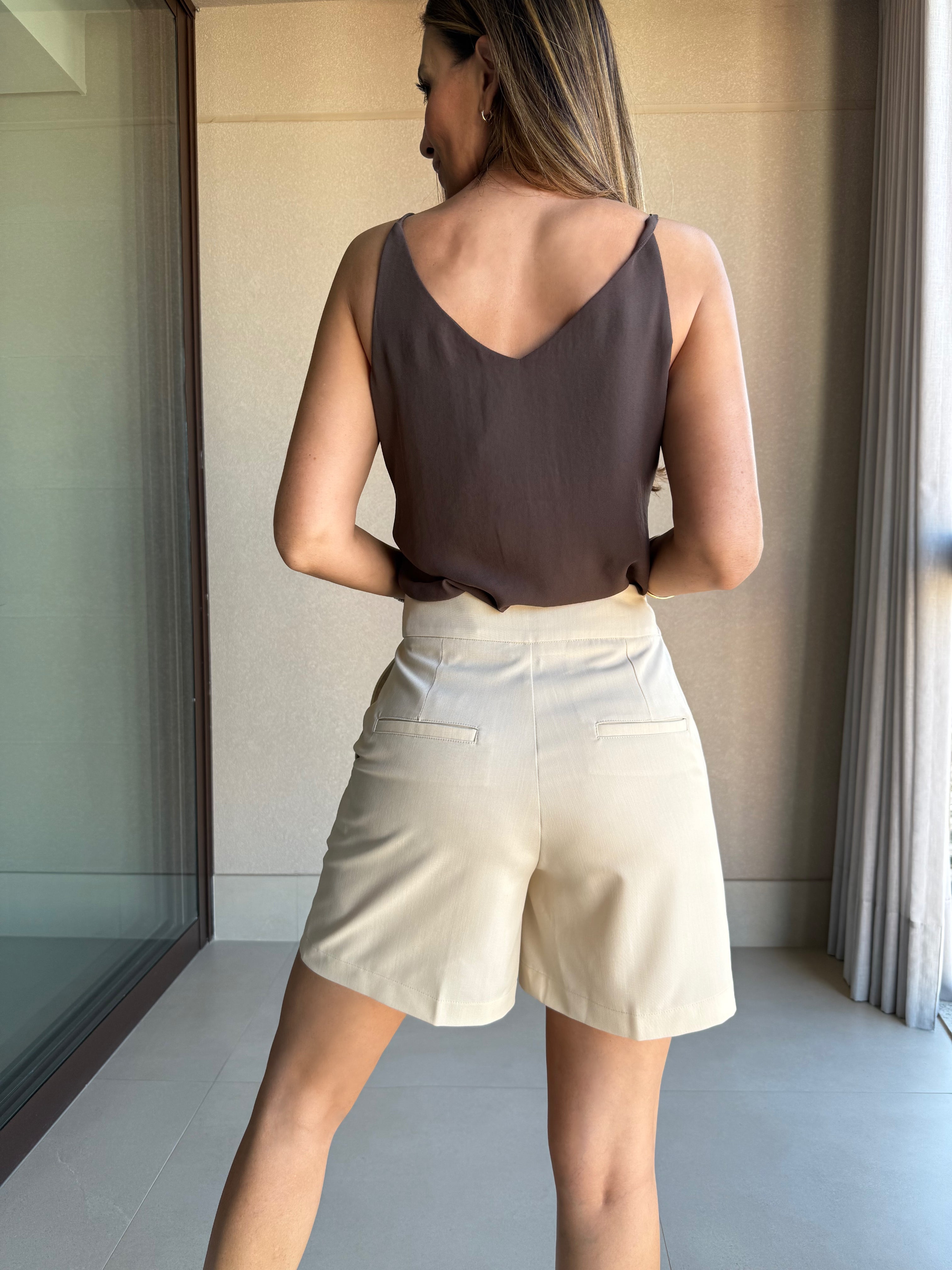 Short em Alfaiataria Laço