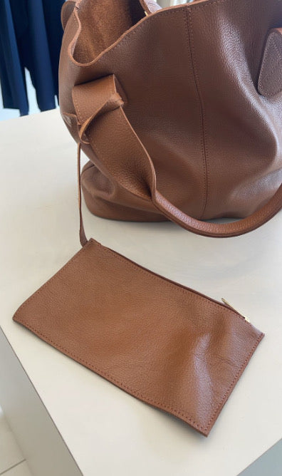 Bolsa Luiza
