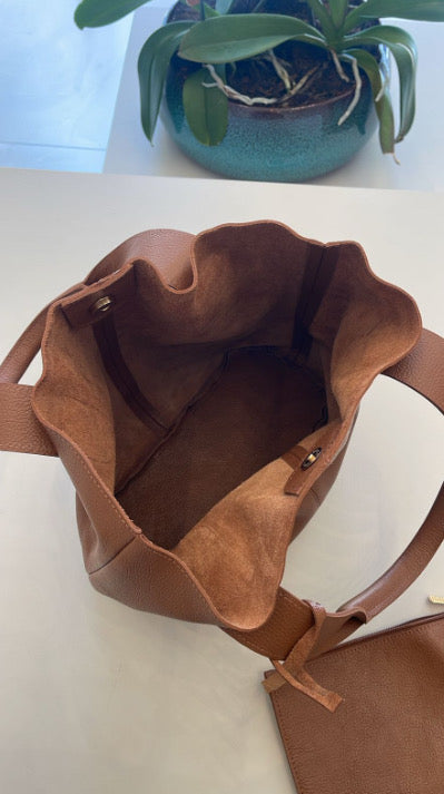 Bolsa Luiza