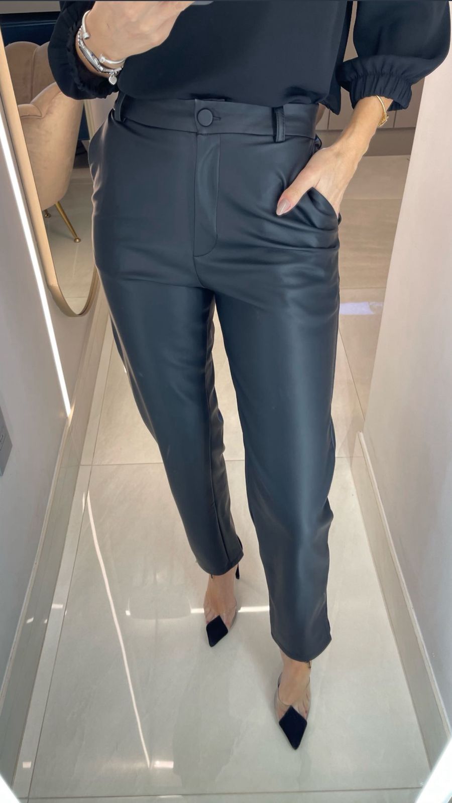 Calça Couro Sintético